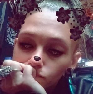 Meet your Posher, Tina